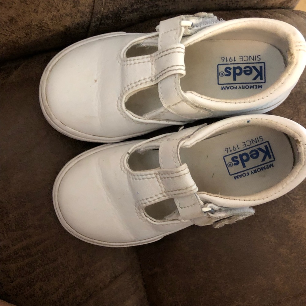 Size 7 Girls’ Keds
